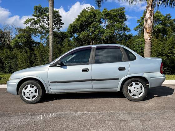 CHEVROLET CLASSIC 1.0 MPFI VHCE 8V FLEX 4P MANUAL CHEVROLET CLASSIC 1.0 MPFI VHCE 8V FLEX 4P MANUAL